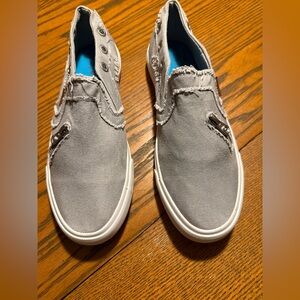 Blowfish Malibu Gray Distressed Canvas Slip-On Sneakers Like New